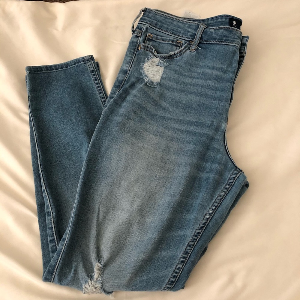 Hollister High Rise Super Skinny Crop Jean